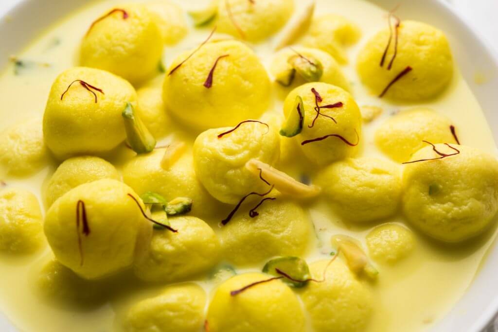 milk-powder-rasmalai-recipe-quick-homemade-easy-spongy-indian-sweets-food