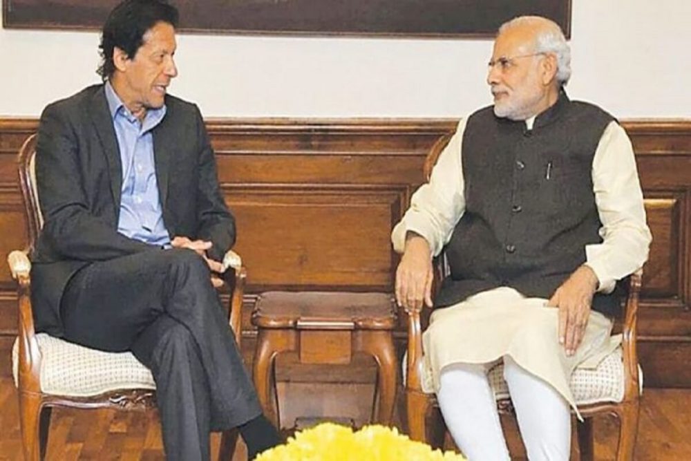 जानिए क्यों मोदी के जीतने की दुआ मांग रहे हैं  प्रधानमंत्री इमरान खान