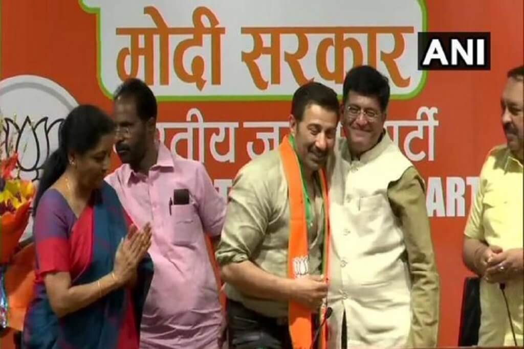 congress-hath-bjp-dhai-killo-ka-hath-join-sunny-deol-after-mother-hema-malini