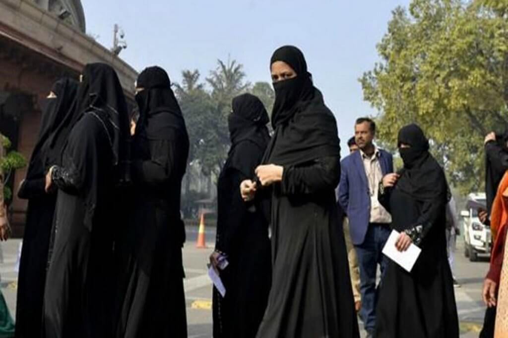 3-talak-vidheyak-law-parit-muslim-modi-government-biggest-success