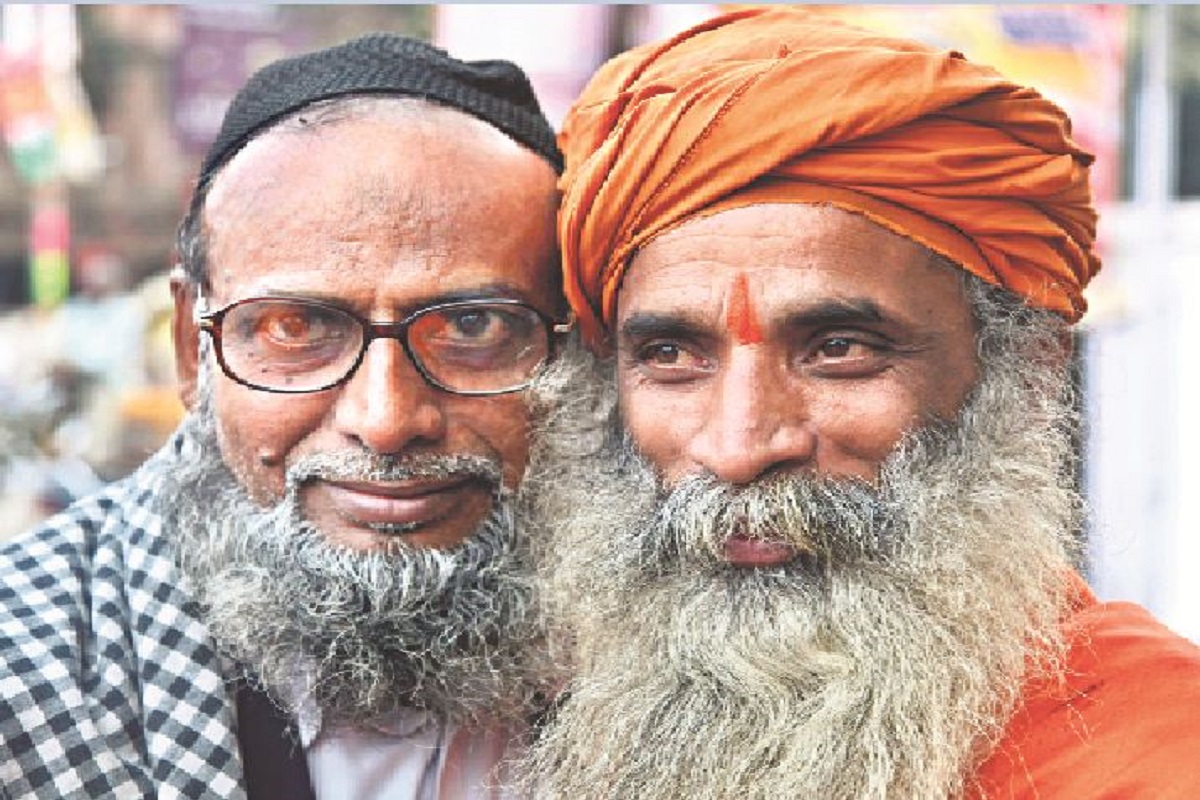 राम भी मेरे और अल्लाह भी, ईद की सेवई भी खाउंगा और दीवाली पर दीया भी जलाउंगा