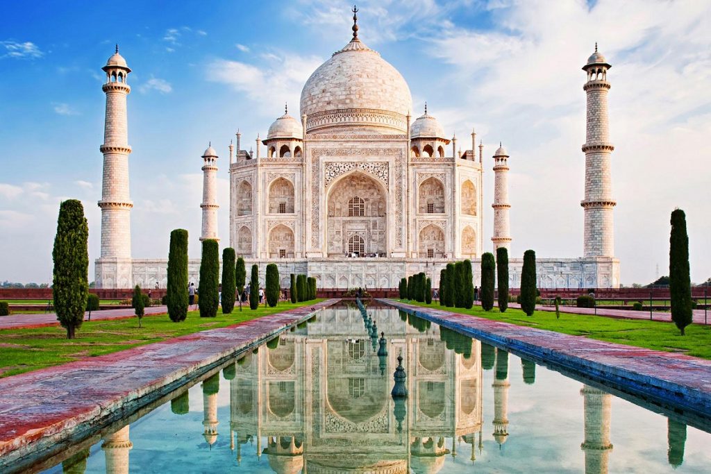 Taj Mahal Timings and Updates plan a trip to the Taj Mahal