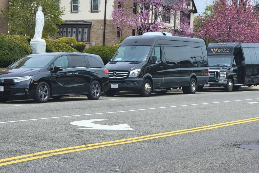5 Reasons Why Party Buses are the Best Choice for a Bachelor’s Party